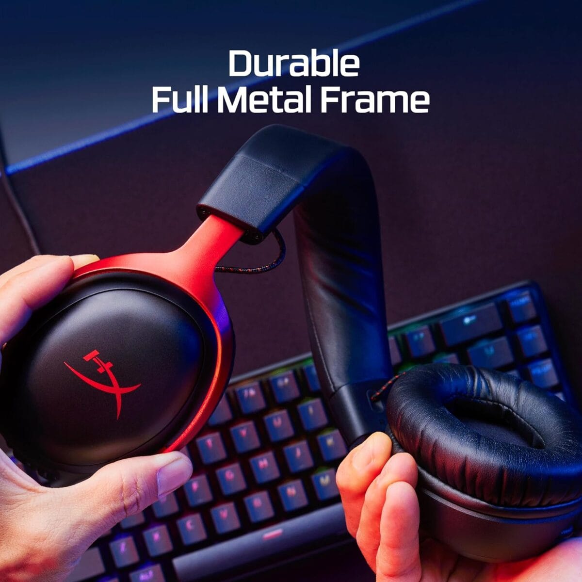 ⁦سماعة الألعاب السلكية HyperX Cloud III – صوت محيطي DTS، ميكروفون نقي، متوافقة مع PC, PS5, Xbox Series X|S – مشغلات 53 مم – منافذ USB-C، USB-A، 3.5 مم – أسود/أحمر⁩ - الصورة ⁦5⁩